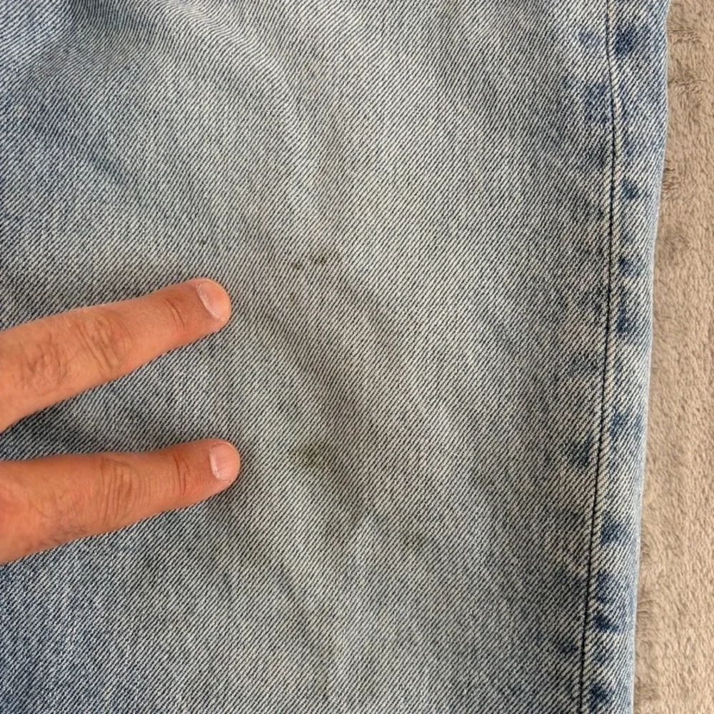 Vintage Levi's 501 Button Fly Denim Jeans Men 34x29.5 (Tag 36x30) Blue Fade Wash
